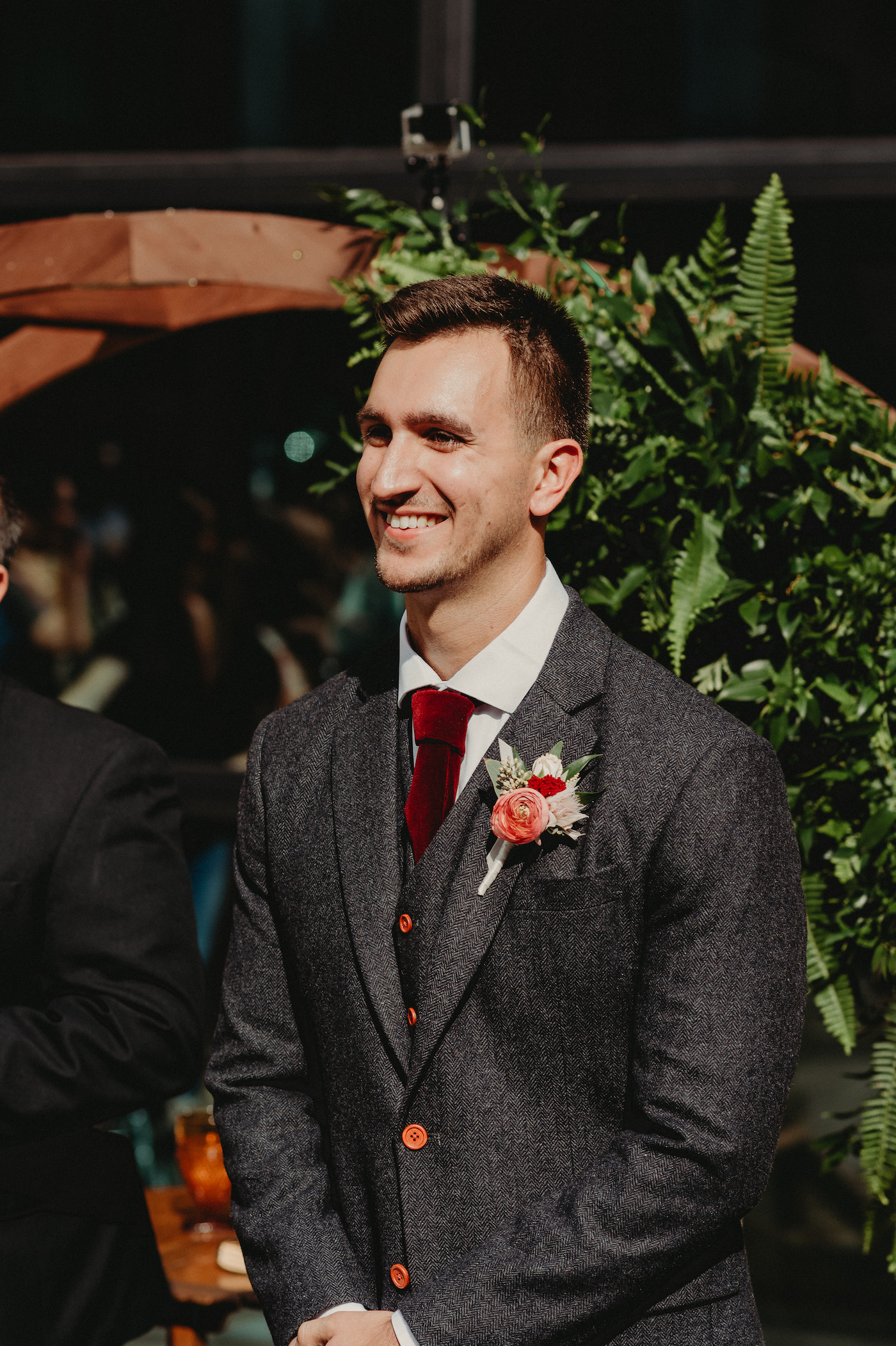 Charcoal Grey Wool Groom Suit with Burgundy Maroon Red Neck Tie | Coral Pink and Red Groom Boutonniere | Dewitt for Love Photography