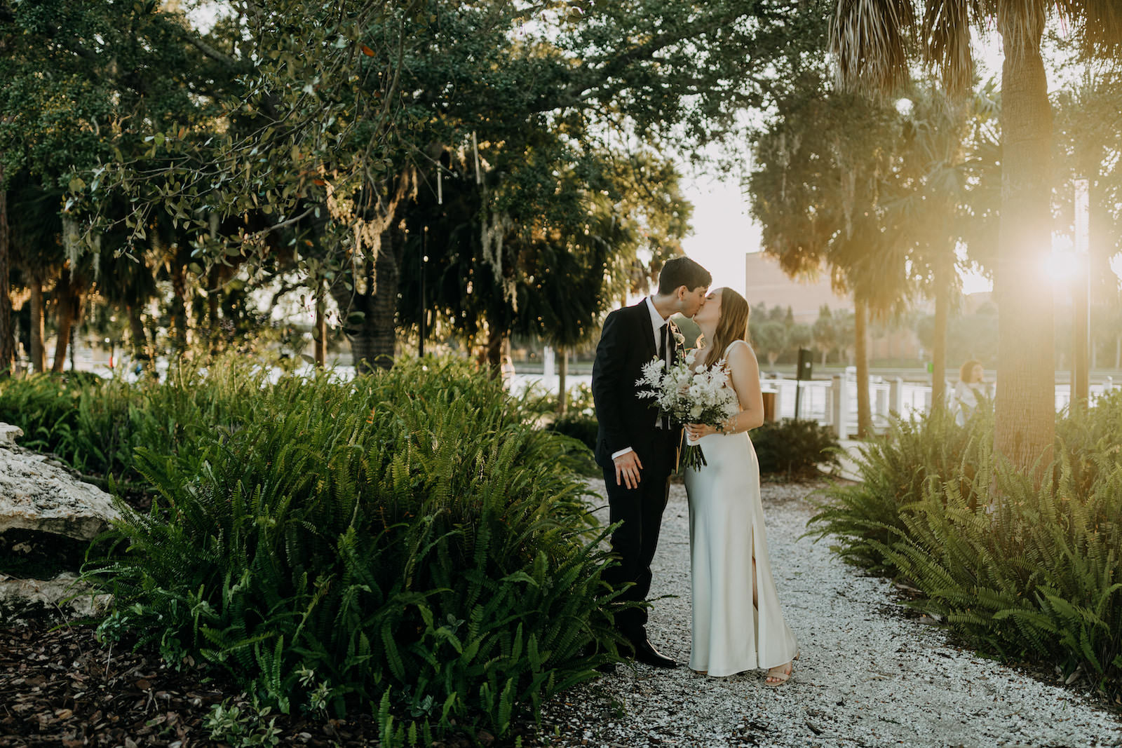 Modern Neutral Bride and Groom Sunset Wedding Photo | Tampa Bay Wedding Photographer Amber McWhorter