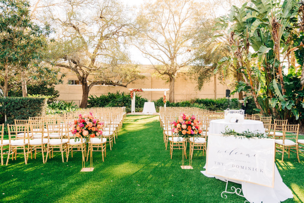 Vibrant Fuchsia and Orange South Tampa Wedding | Tampa Garden Club