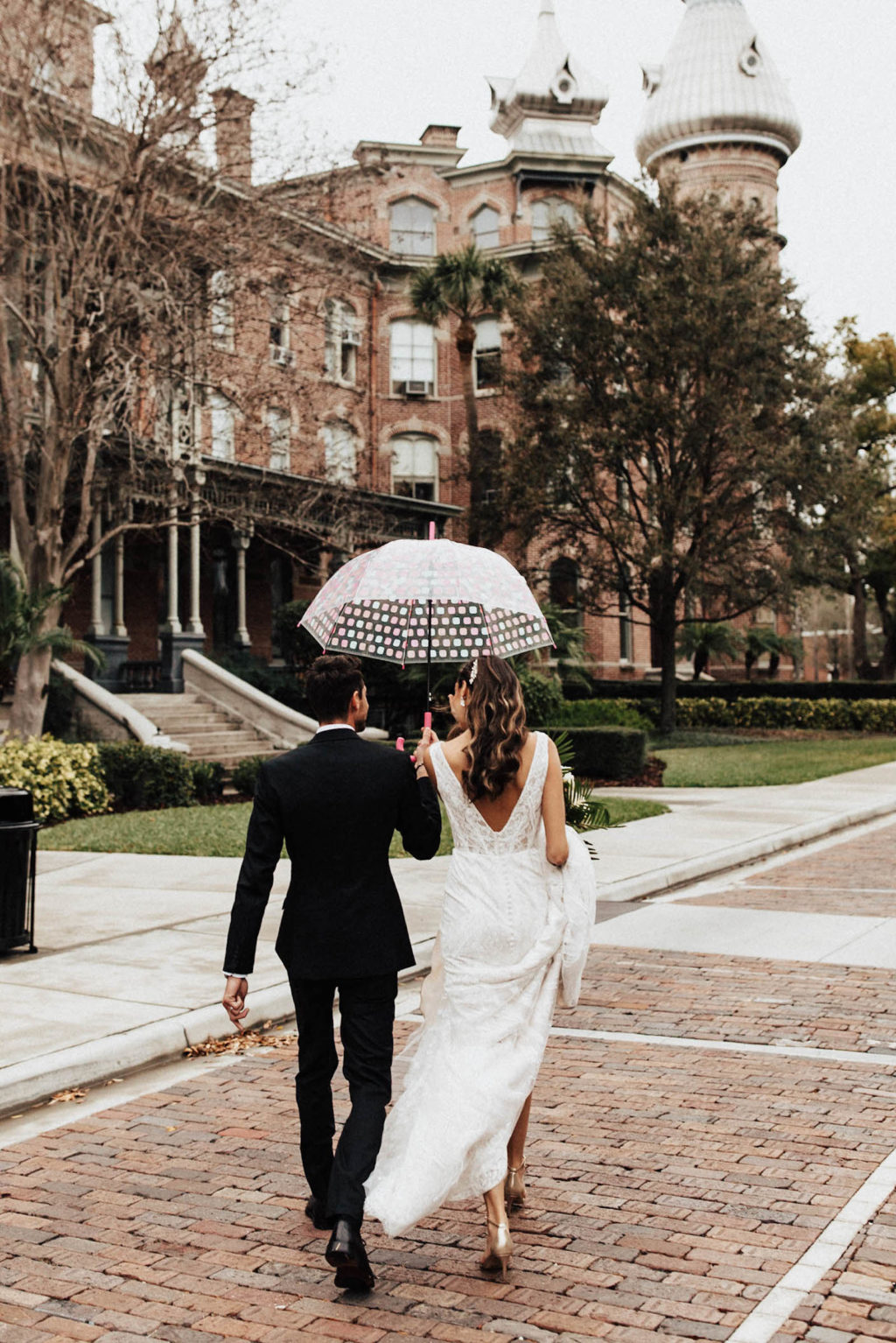 Bride and Groom Wedding Portrait with Rain Umbrella | University of Tampa Wedding Photo Inspiration