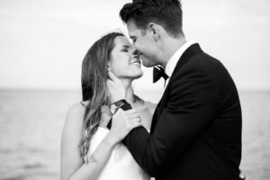 Black and White Wedding Portrait of Bride and Groom Kissing | Tampa Bay Wedding Photographer Kera Photography | Wedding Hair and Makeup Femme Akoi Beauty Studio