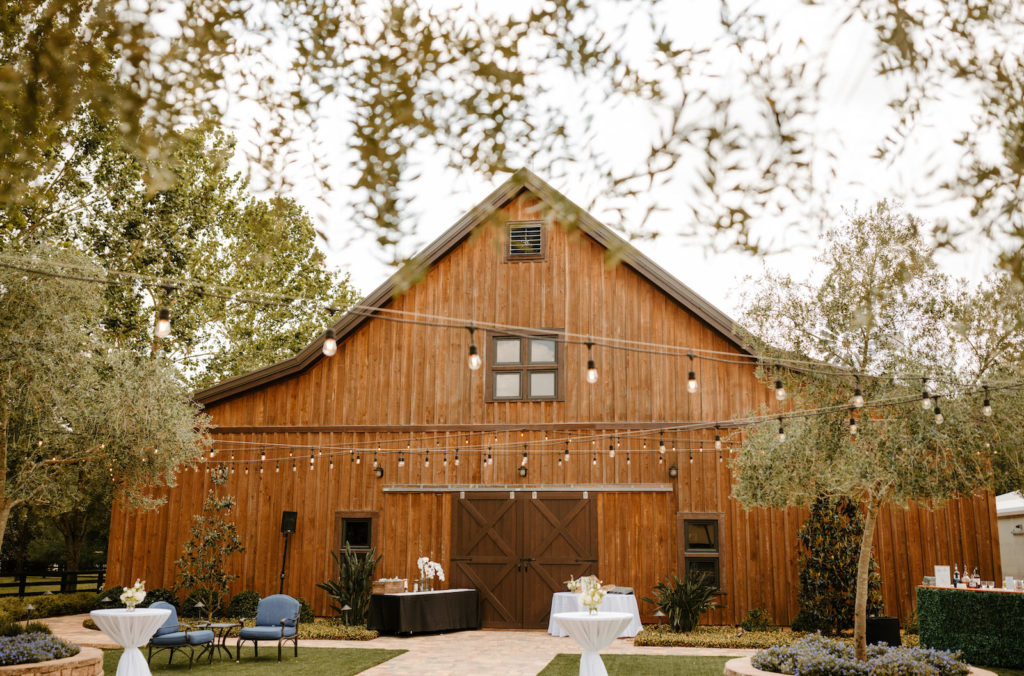 Florida Barn Wedding Reception | Tampa Bay Wedding Reception Venue | Mision Lago Estate
