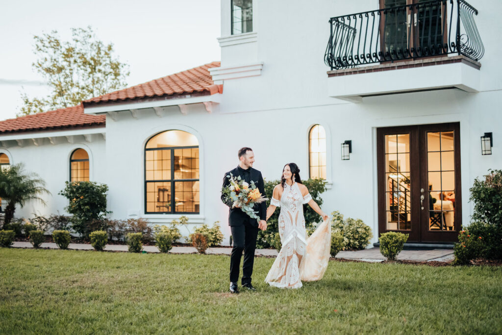 Bride and Groom Portrait | Outdoor Tampa Bay Wedding Venue Paradise Springs