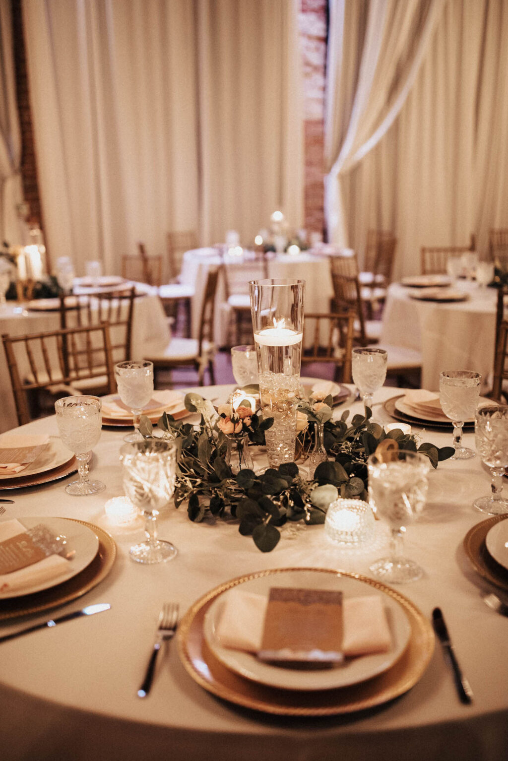 Elegant Wedding Tablescape at Industrial Wedding Reception | Nova 535