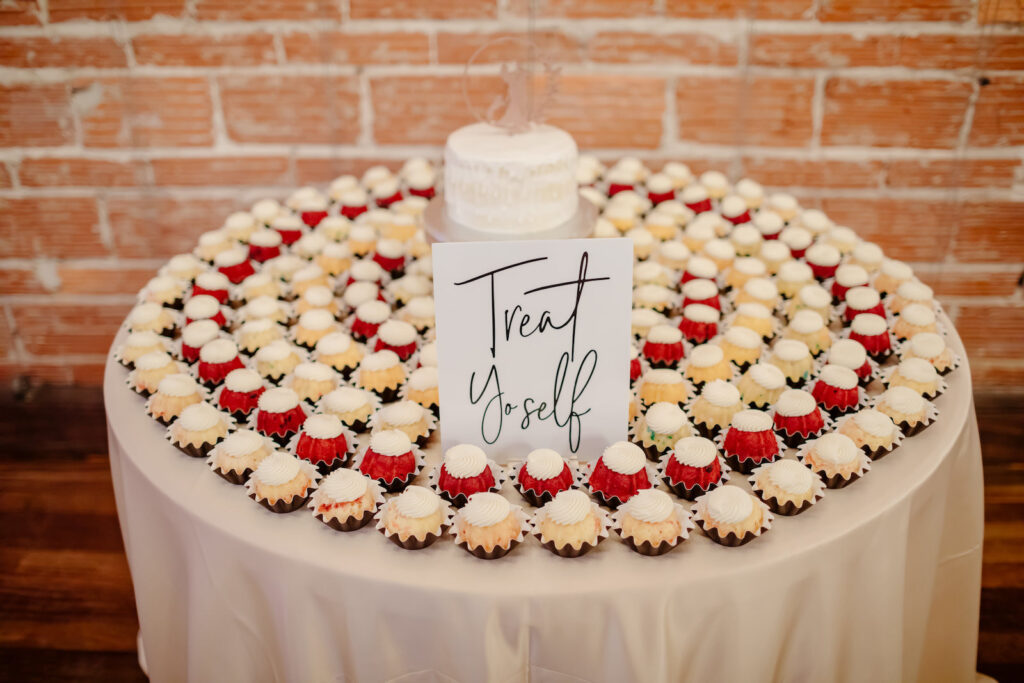 Florida Wedding Dessert Table, Treat Yo Self Sign with Mini Bundlets Nothing Bundt Cake