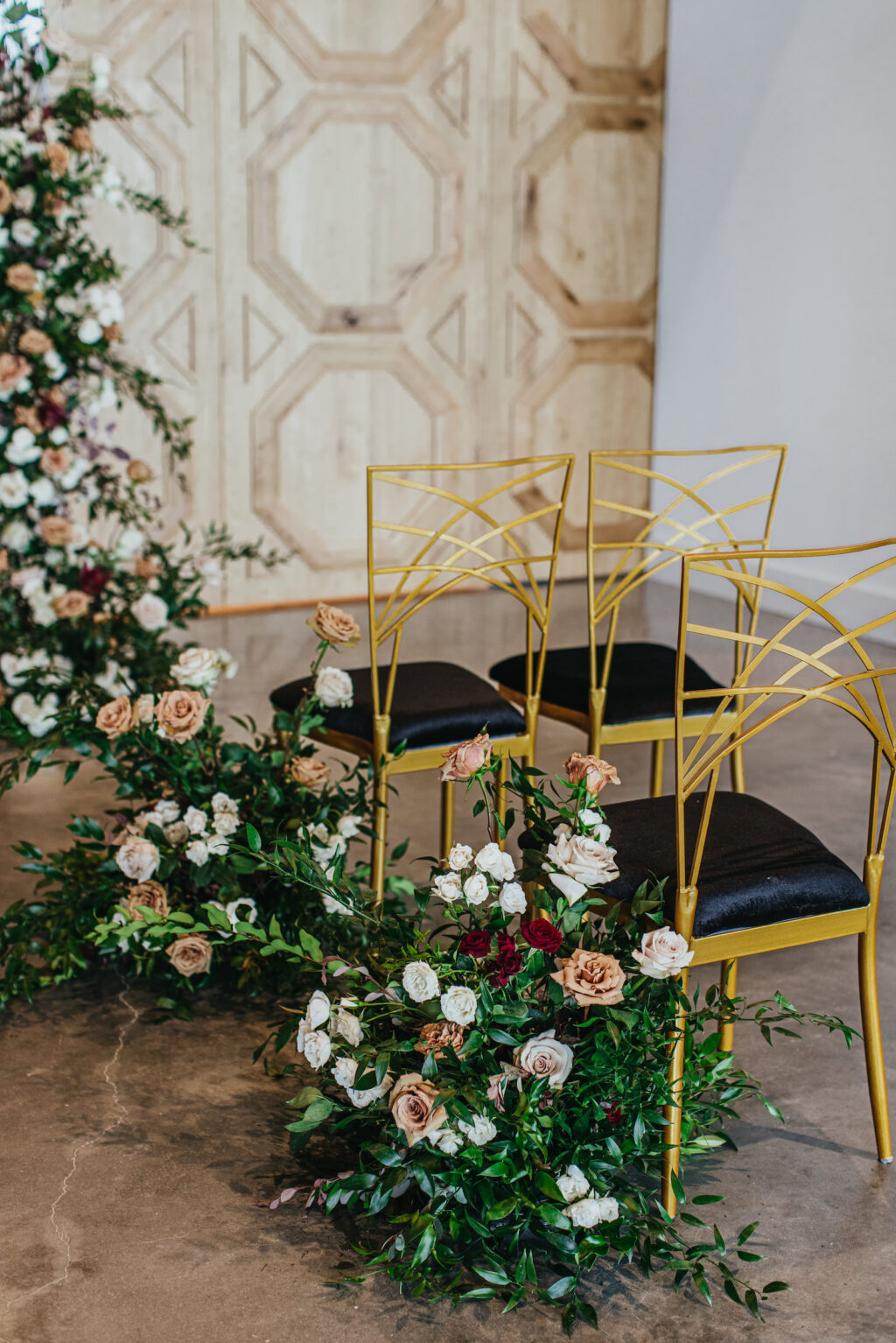 Modern and Edgy Fall Wedding Decor, Chic Gold Chairs, Greenery and Blush Pink, White and Mauve Roses Floral Arrangements | South Tampa Wedding Venue Hyde House | Wedding Rentals Kate Ryan Event Rentals