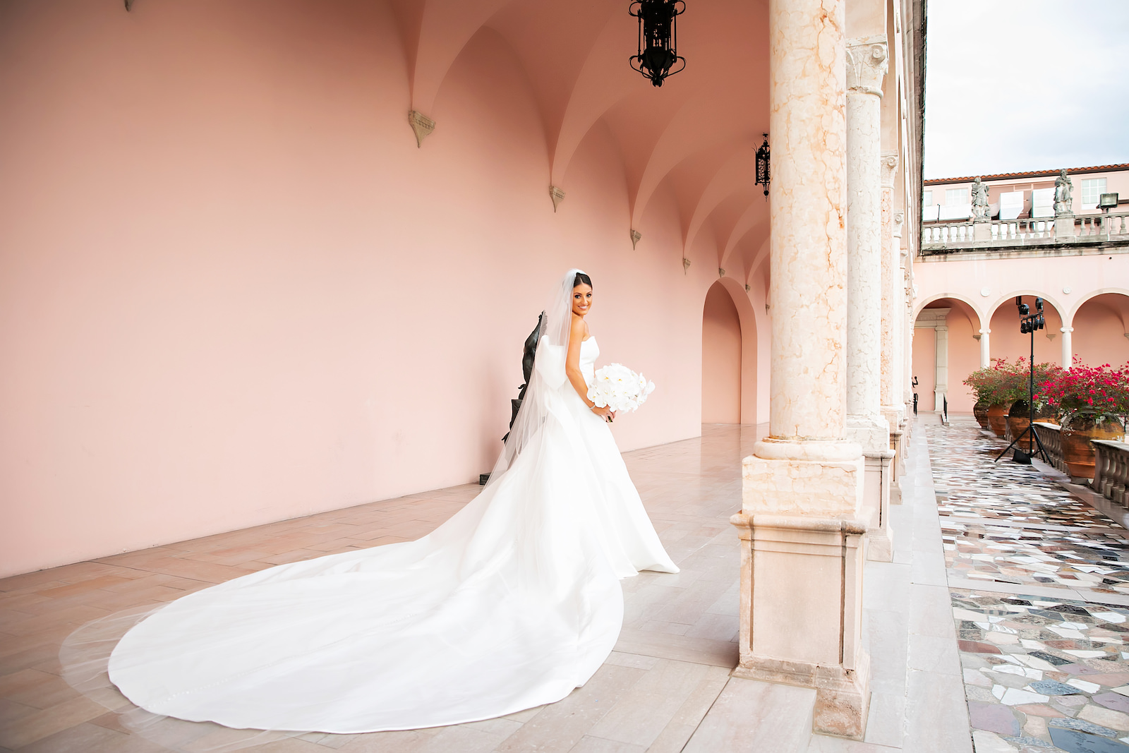 Luxurious Modern Chic Bride Portrait | Sarasota Wedding Venue Ringling Museum | Tampa Bay Wedding Photographer Limelight Photography