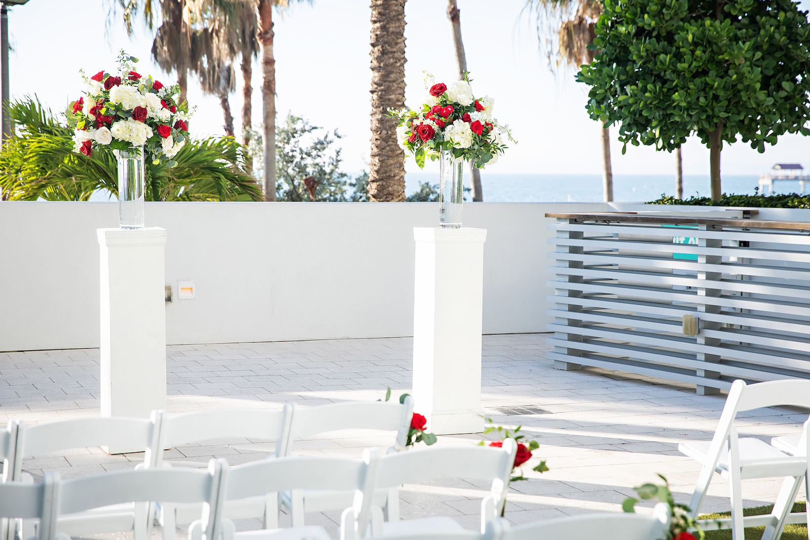 Outdoor Modern Wedding Ceremony | Florida Wedding Planner Elegant Affairs by Design | Wyndham Grand Clearwater Beach