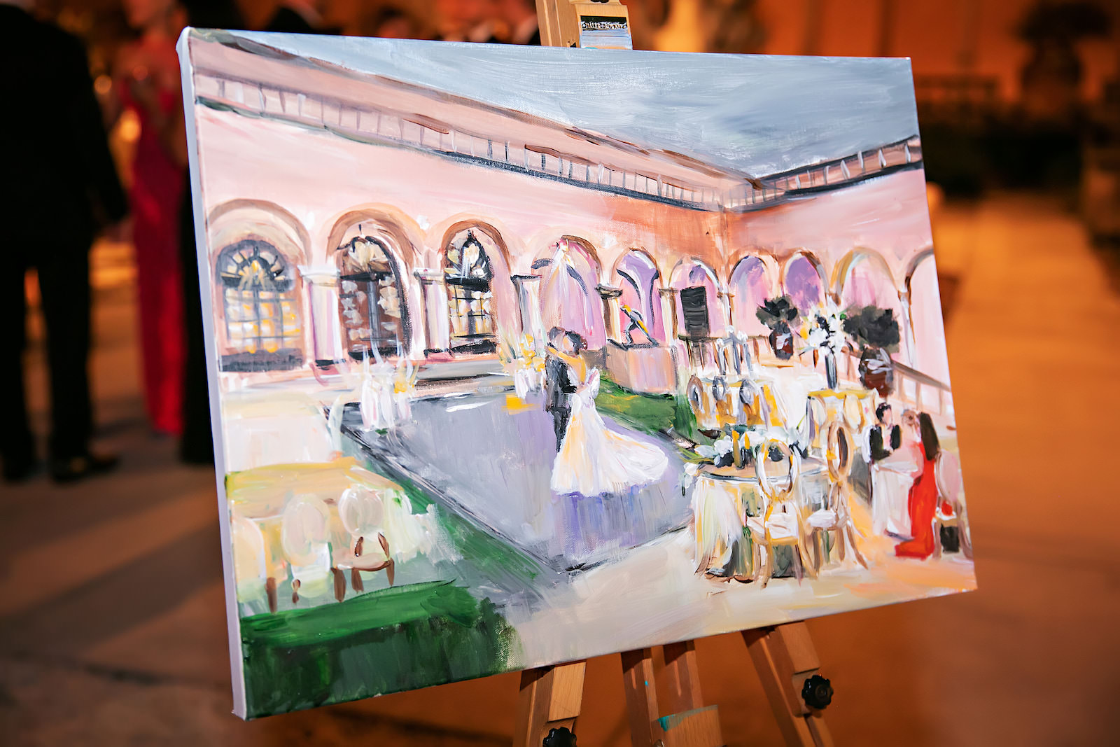 Luxurious Modern Chic Wedding Entertainment Live Painter | Tampa Bay Wedding Photographer Limelight Photography