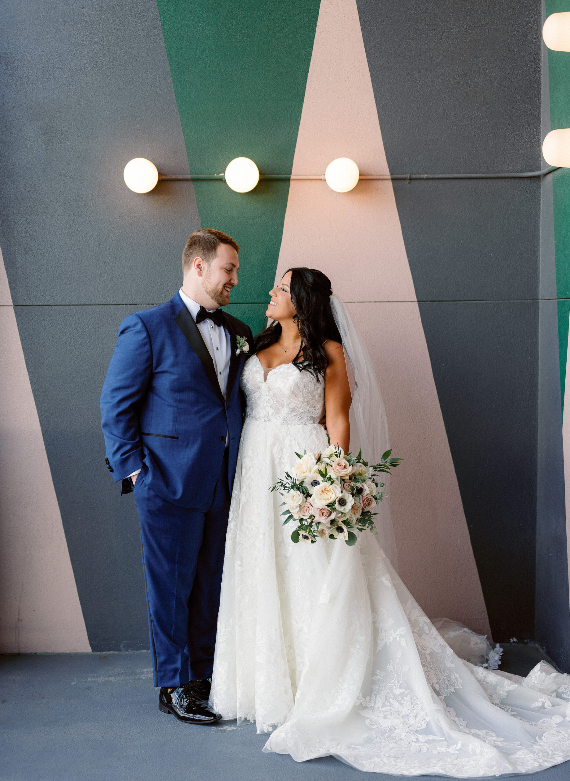Bride and Groom Modern Wedding Portrait | Tampa Bay Photographer Dewitt for Love Photography