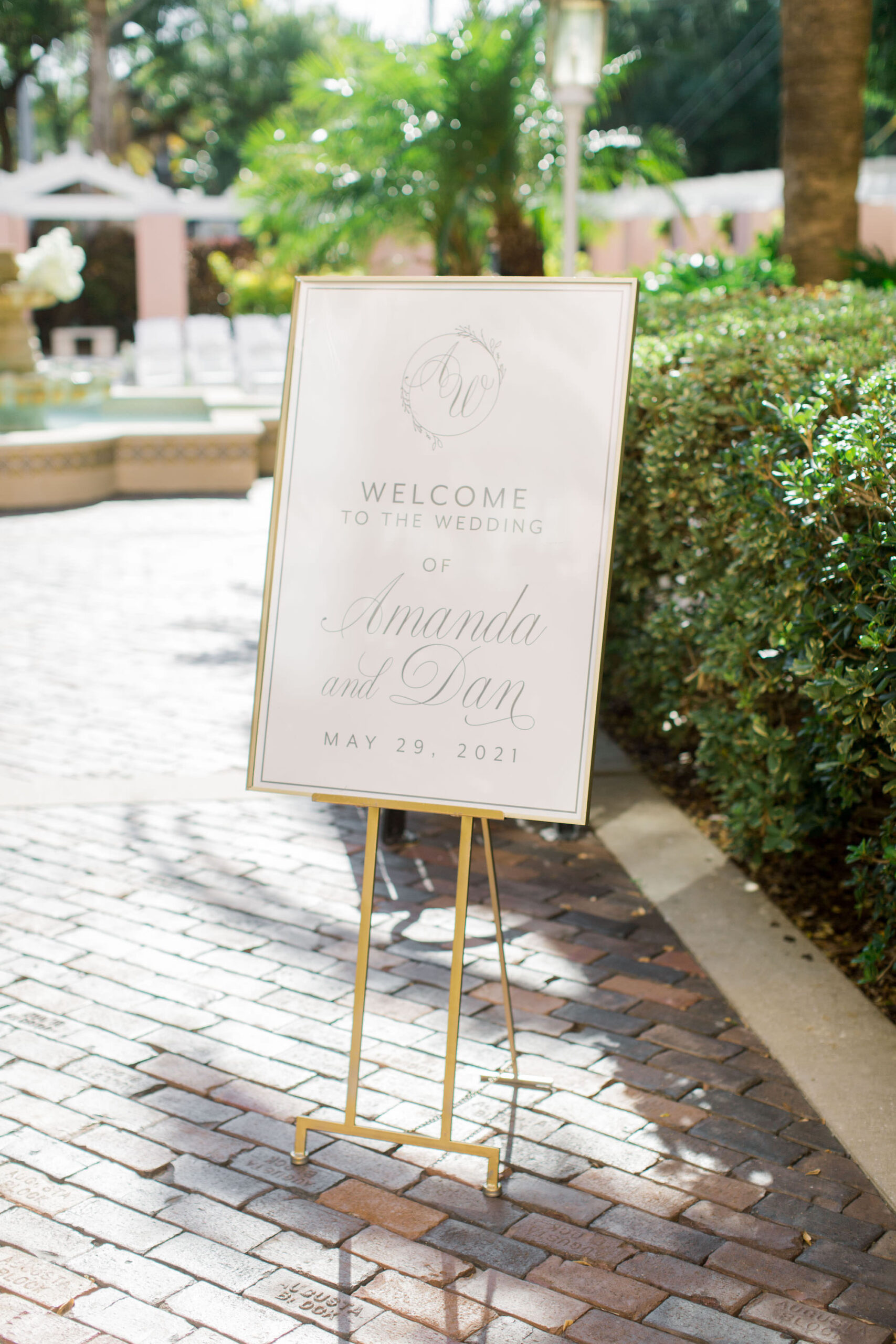 Timeless Classic Wedding Ceremony Decor, Gold and White Wedding Welcome Sign