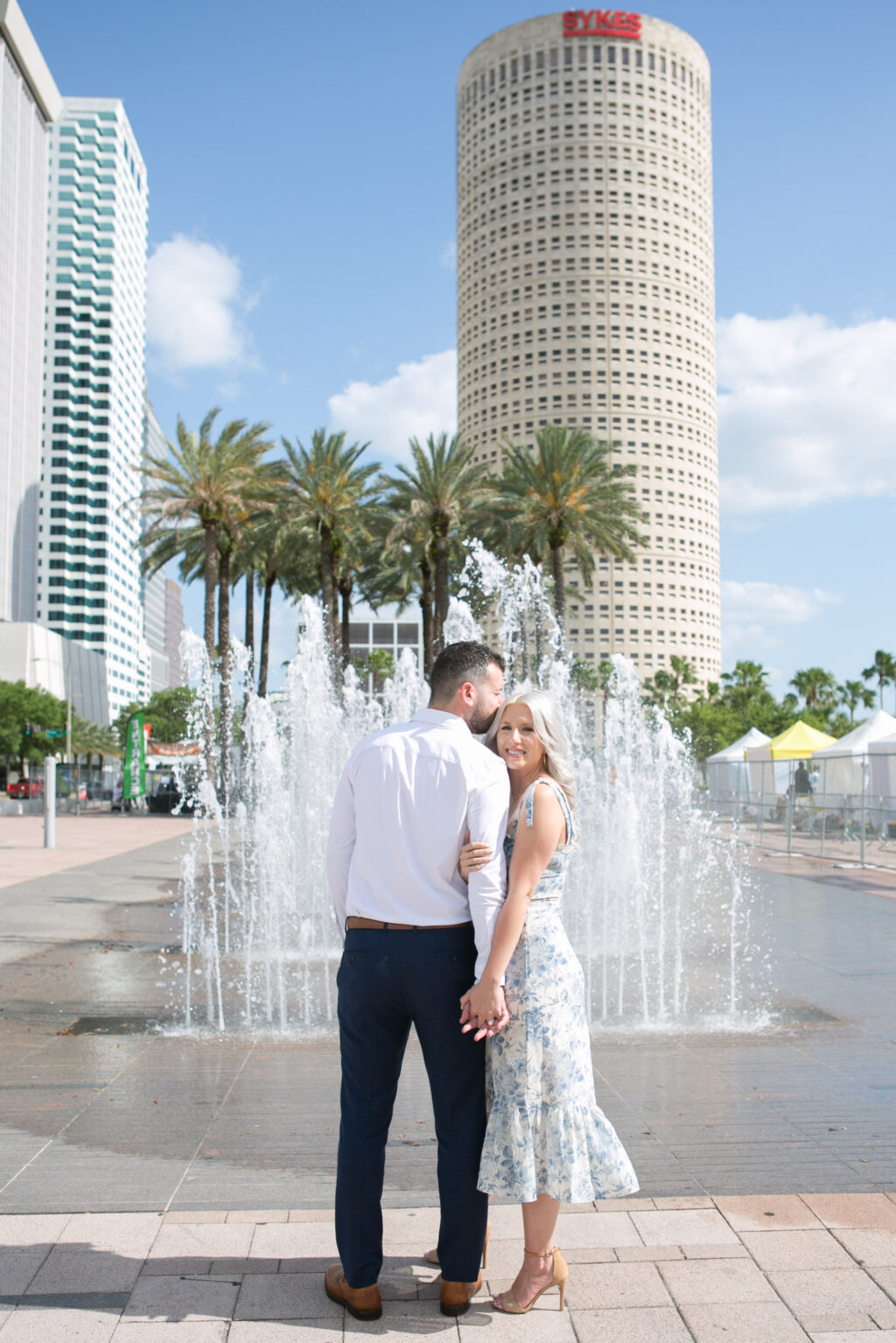 Curtis Hixon Park | Best Places in Tampa Bay for Engagement Photo | Carrie Wildes Photography