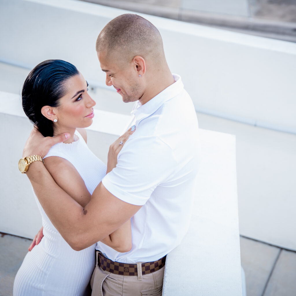 Downtown Tampa Museum of Art Engagement Photos | The Love Portfolio