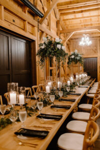 Barn Wedding Reception with Rustic Detail and Black Tablecloths | Florida Rentals FH Events | Mision Lago Ranch