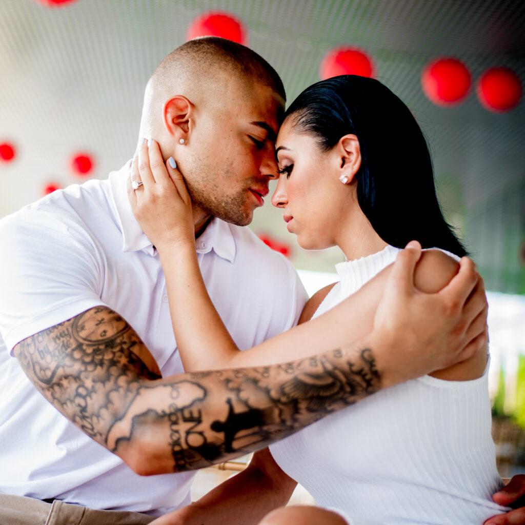 Downtown Tampa Museum of Art Engagement Photos | The Love Portfolio