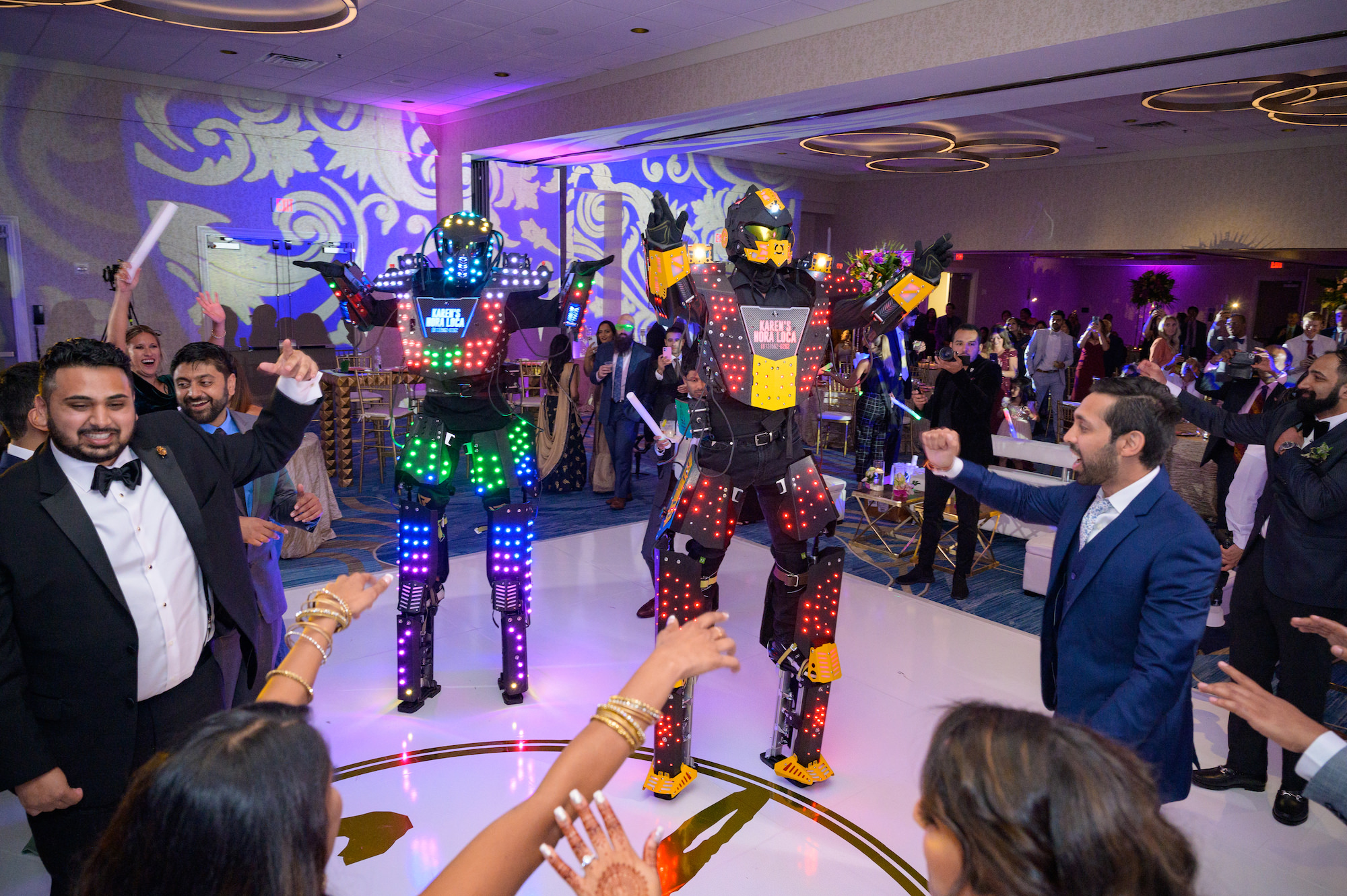 LED Hora Loca Wedding Reception Dancing Robots