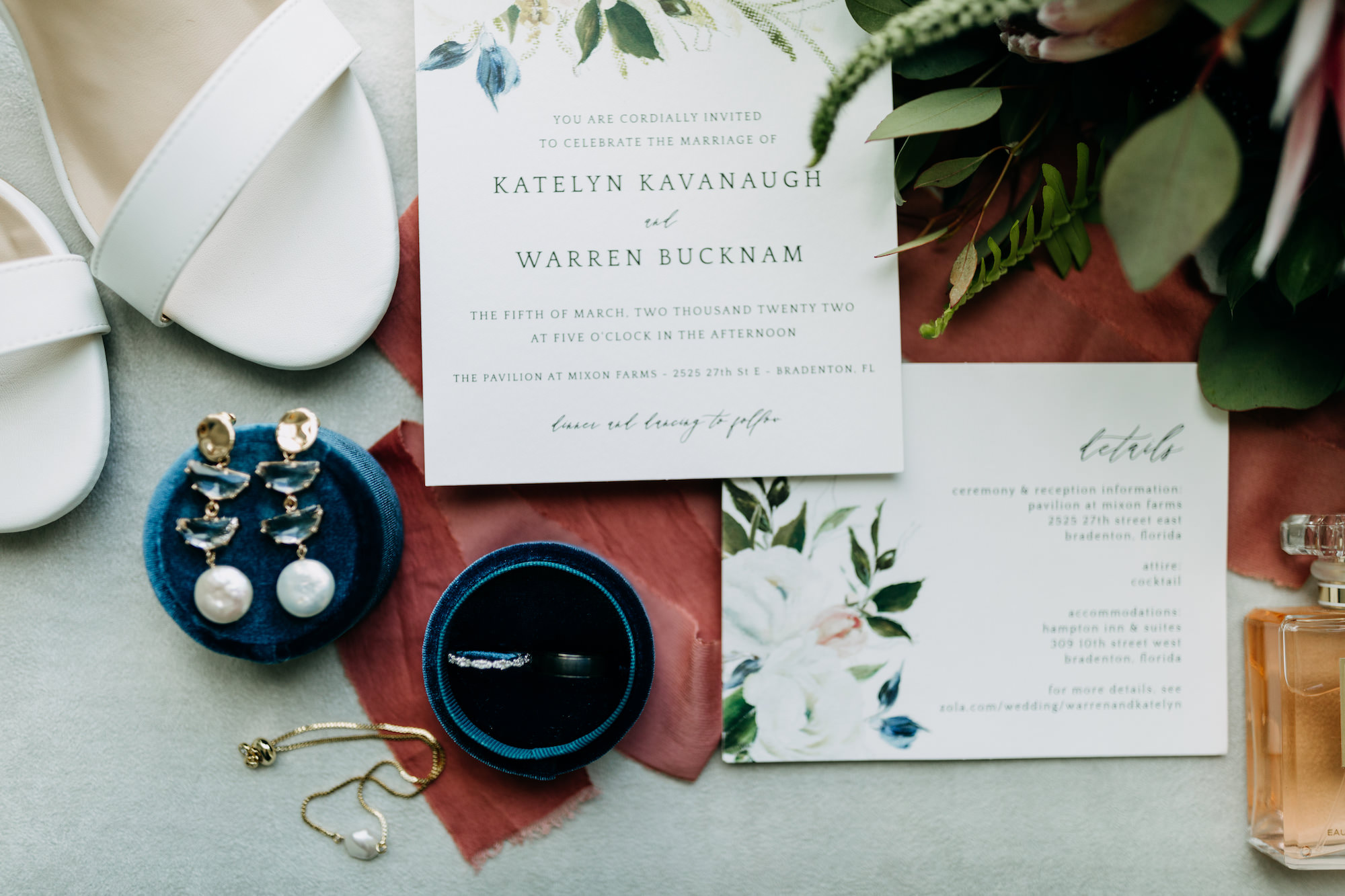 Spring White and Blue Floral Wedding Invitation Suite Ideas
