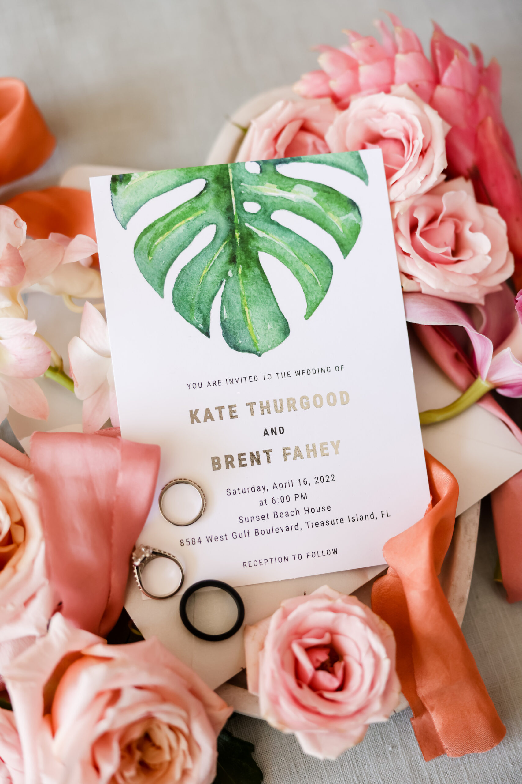 Tropical White and and Green Monstera Palm Leaf Wedding Invitation | Invitation Inspiration