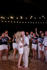 Bride and Groom End of the Night Kiss Wedding Reception | Tampa Bay DJ Graingertainment