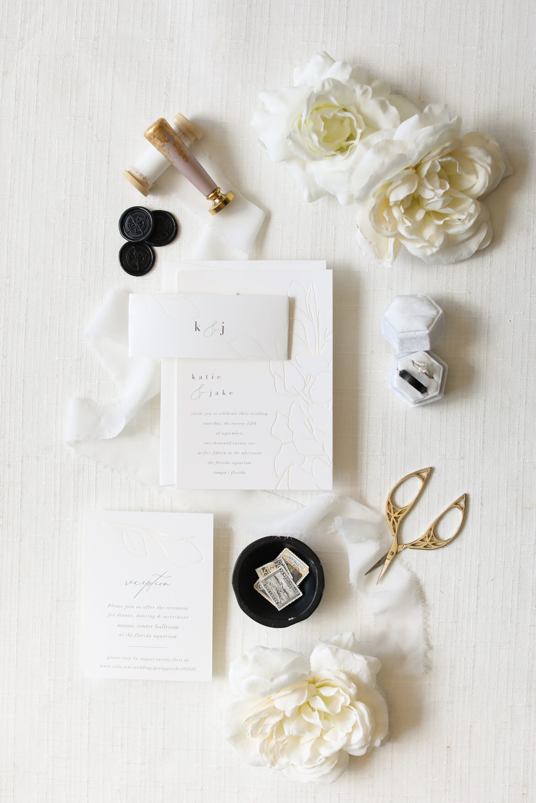 Timeless Modern Black and White Wedding Invitation Inspiration