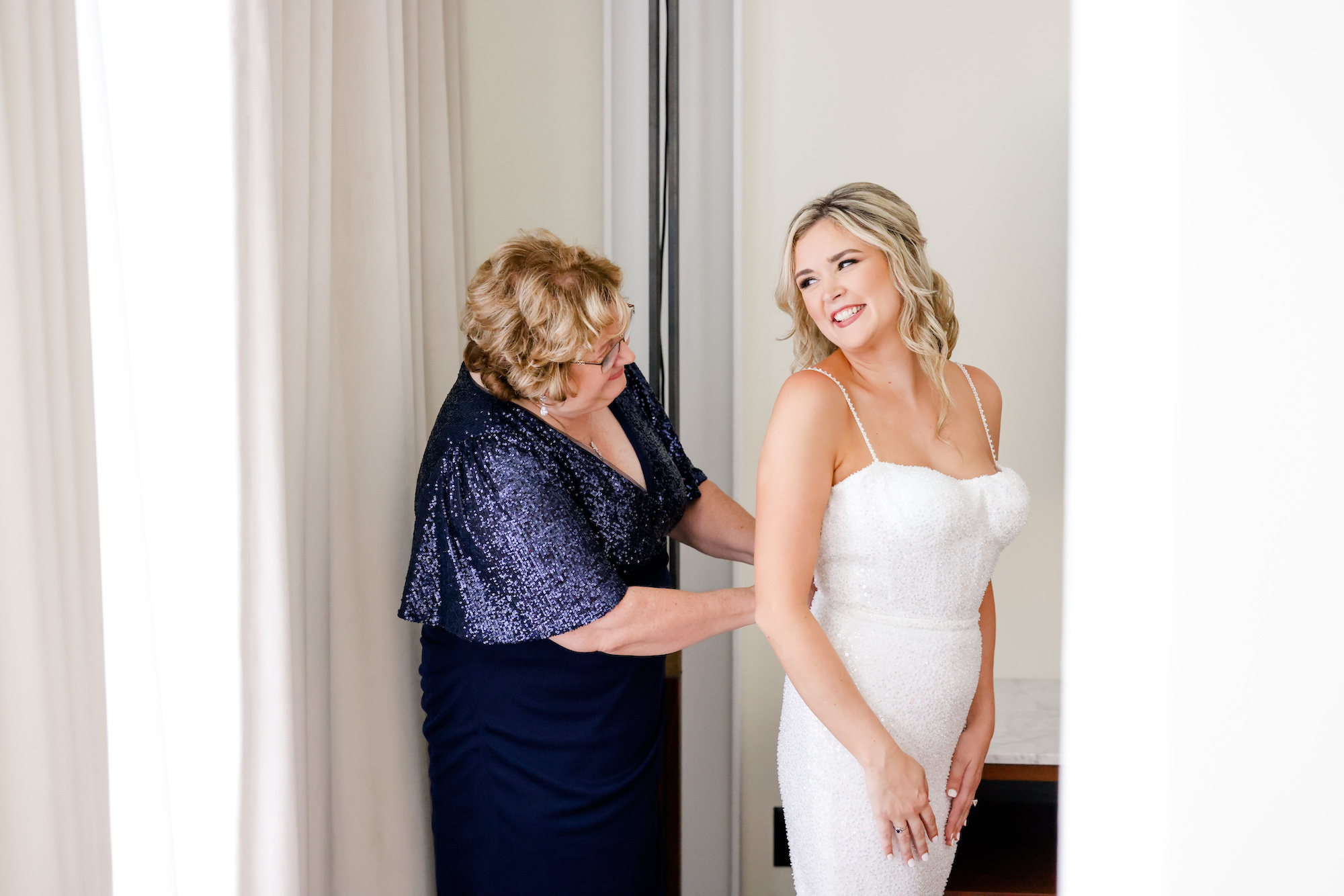 Mother of the Bride Helps Bride Get Ready Wedding Portrait | Florida Wedding Photographer Lifelong Photography