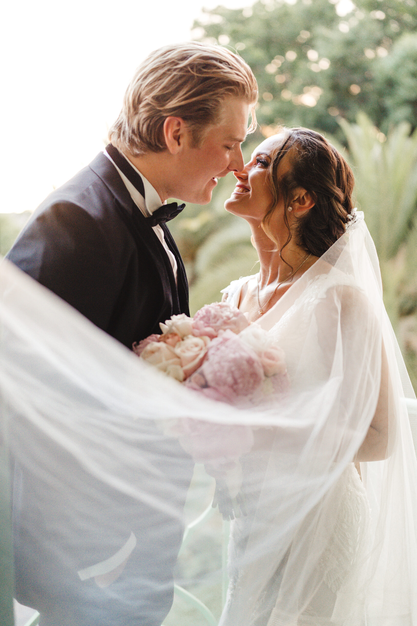 Romantic Bride and Groom Veil Wedding Portrait | J&S Media