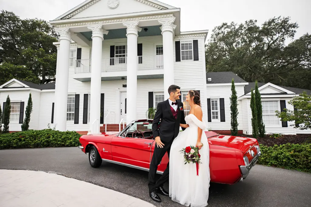 Outdoor Tampa Wedding Venue Private Estate Legacy Lane Weddings | Limelight Photography