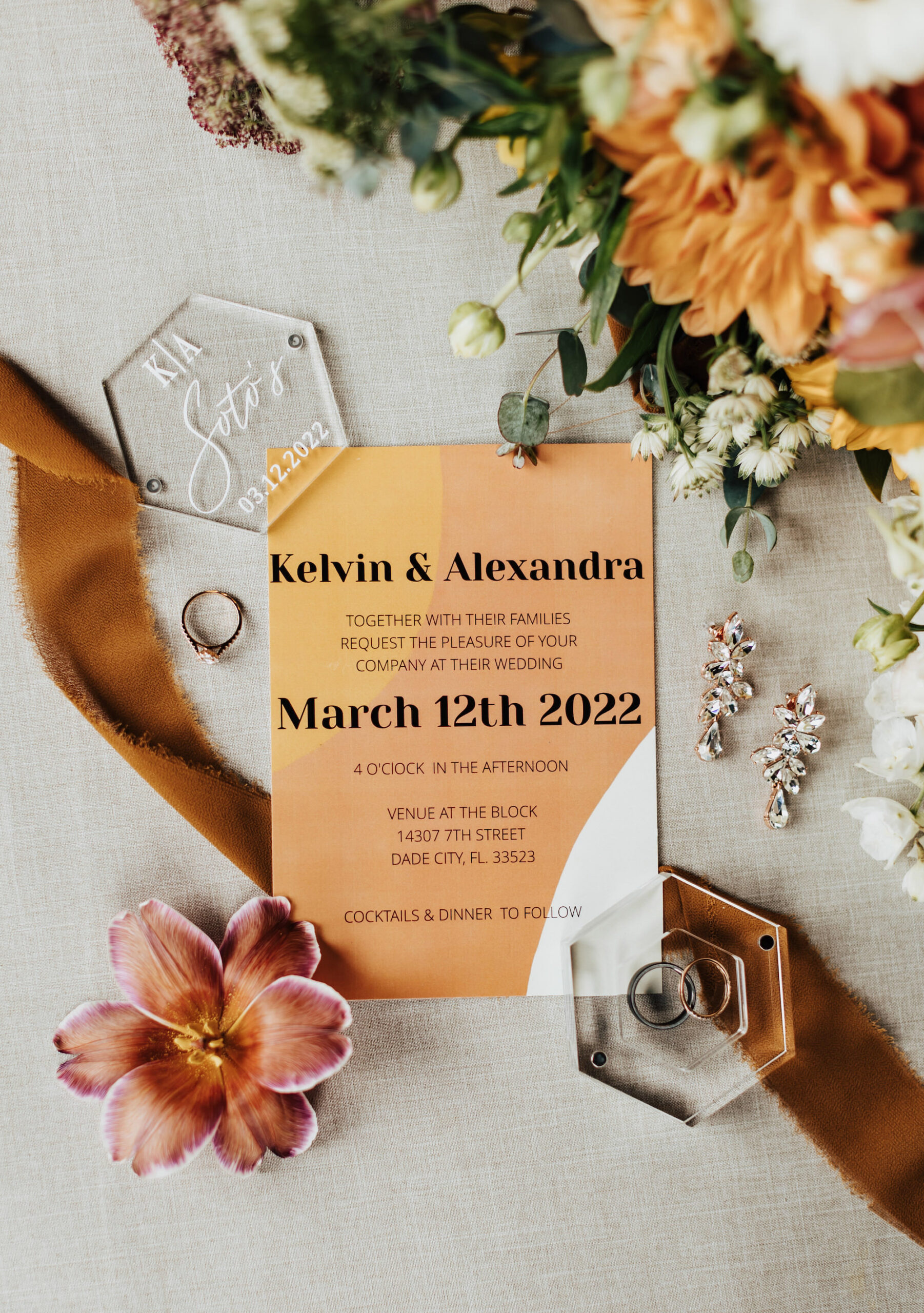 Modern Boho Orange and White Wedding Invitation Ideas | Acrylic Ring Box