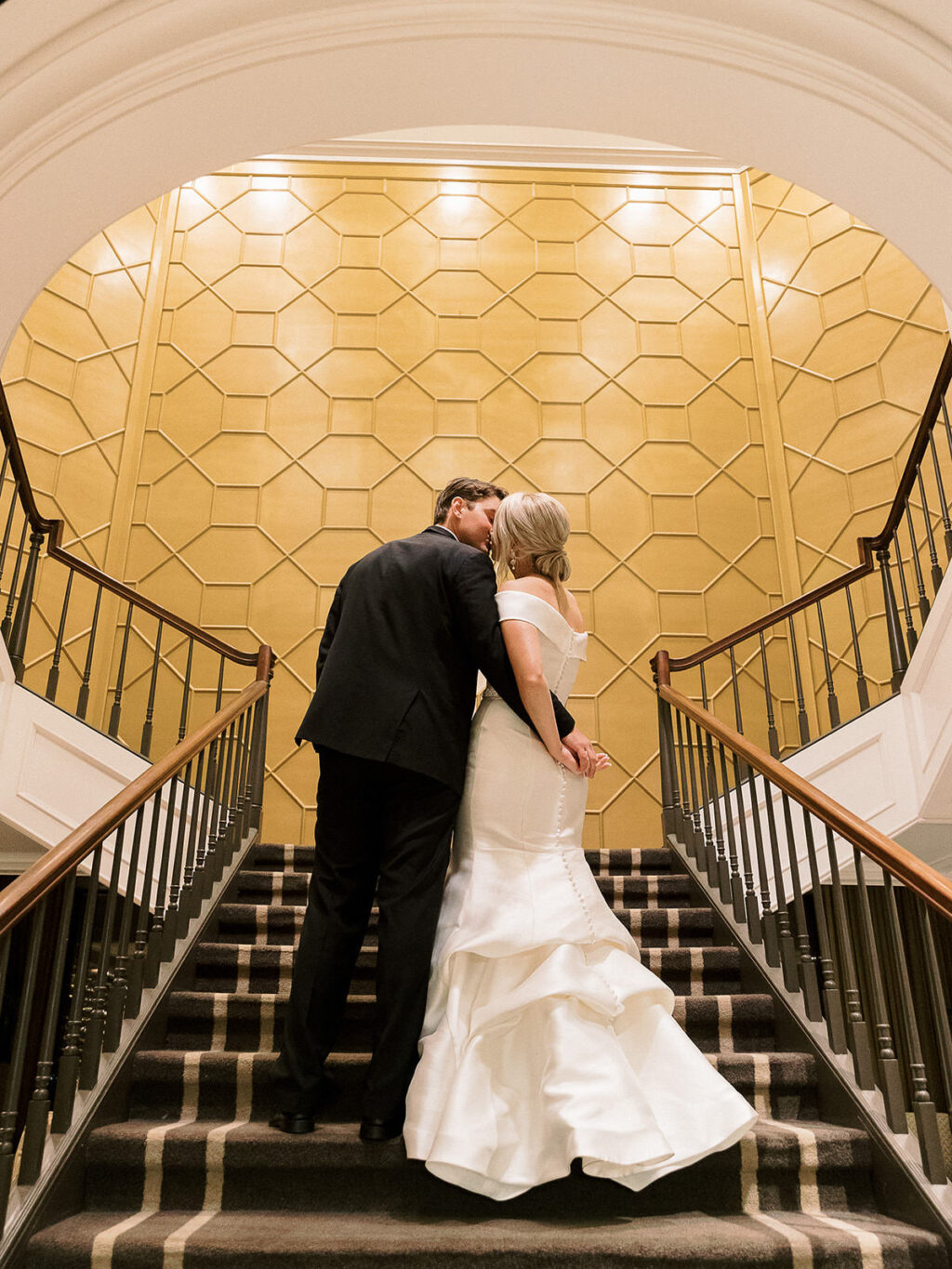 Romantic Bride and Groom Wedding Portrait | | Downtown Venue The Tampa Club | Planner Perfecting the Plan