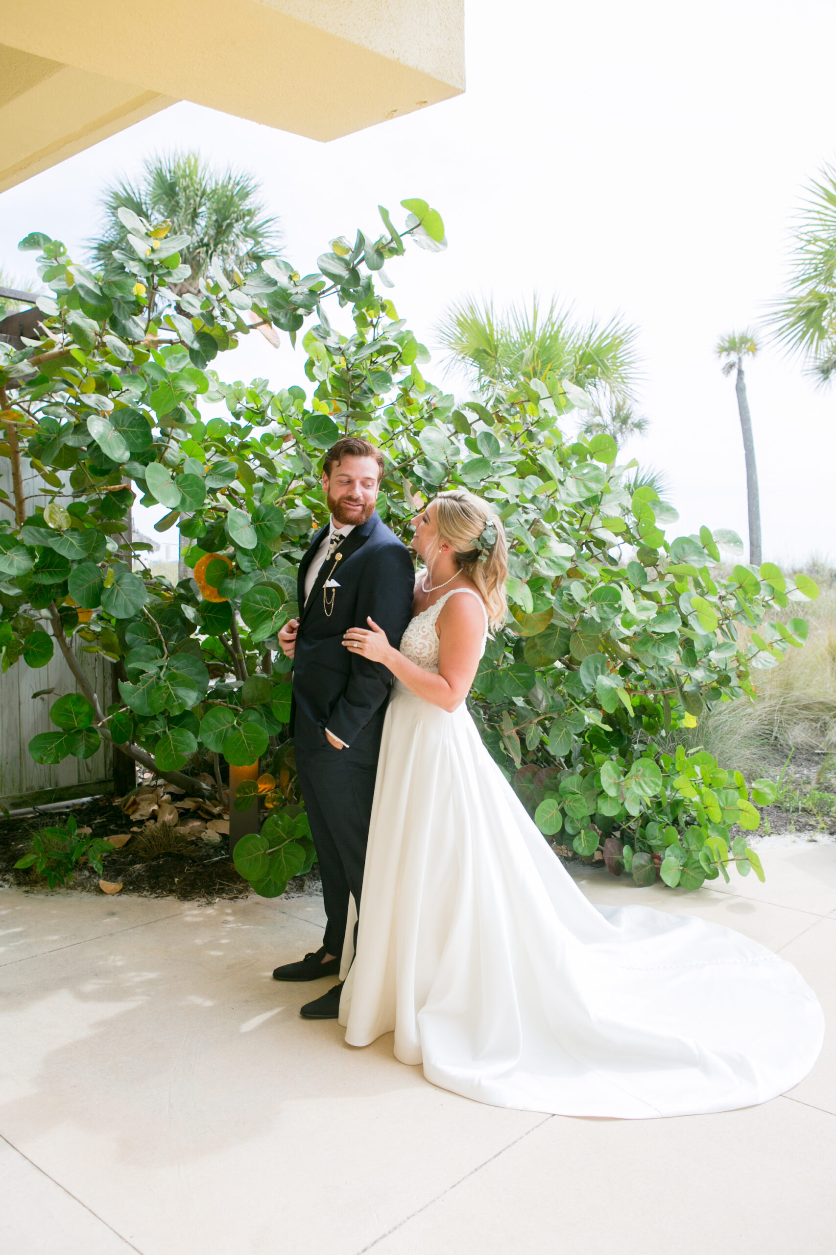 Romantic Bride and Groom Wedding Portrait | St. Pete Photographer Carrie Wildes Photography
