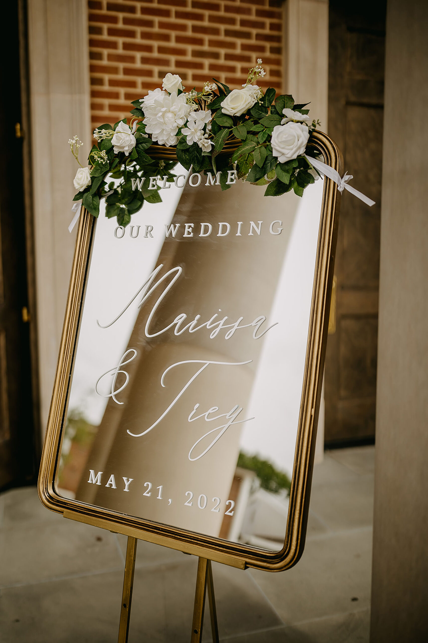 Vintage Gold Mirror Welcome Wedding Ceremony Sign Ideas