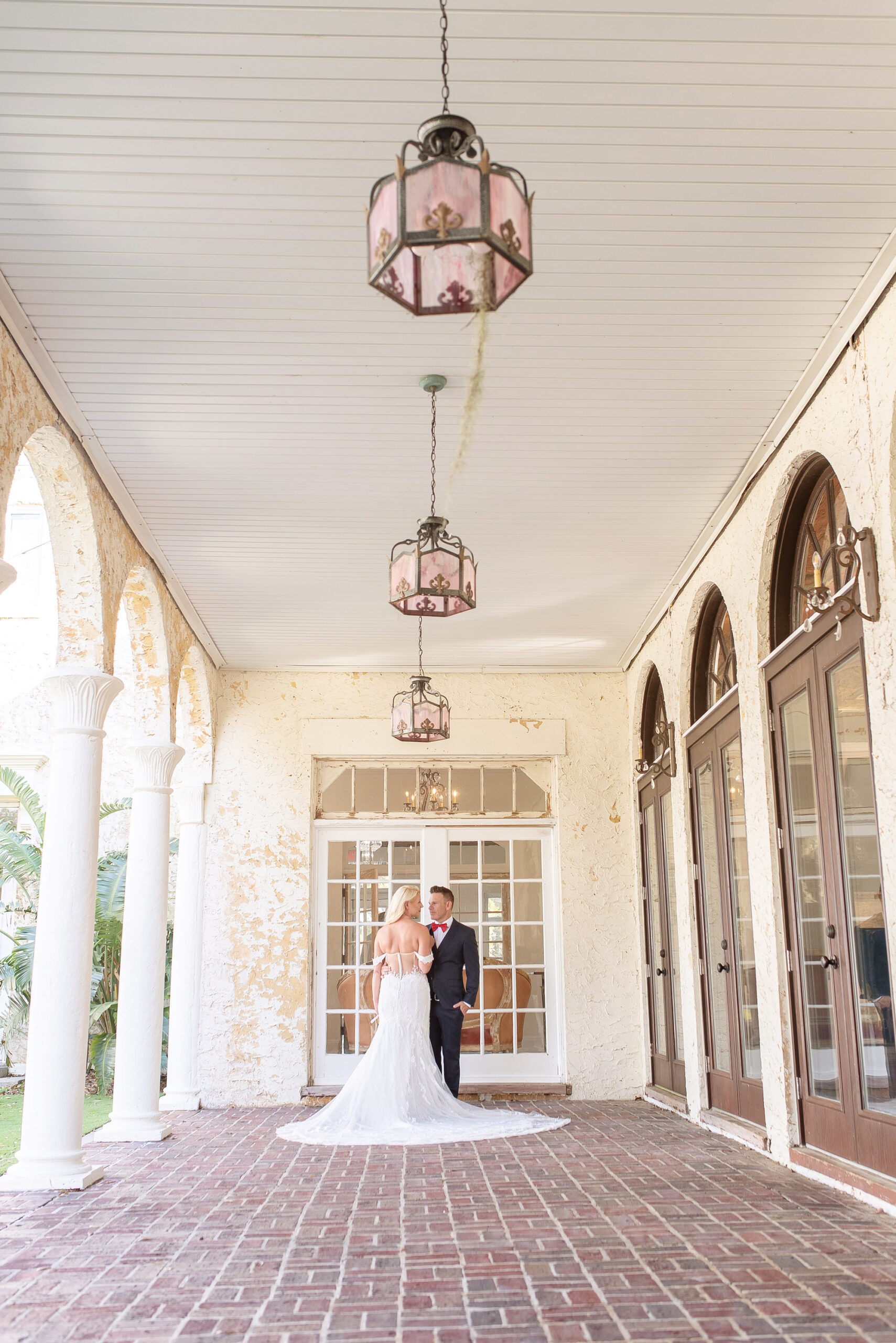 Italian Inspired Elegant Central Florida Wedding Venue Bella Cosa | Photographer Kristen Marie Photography