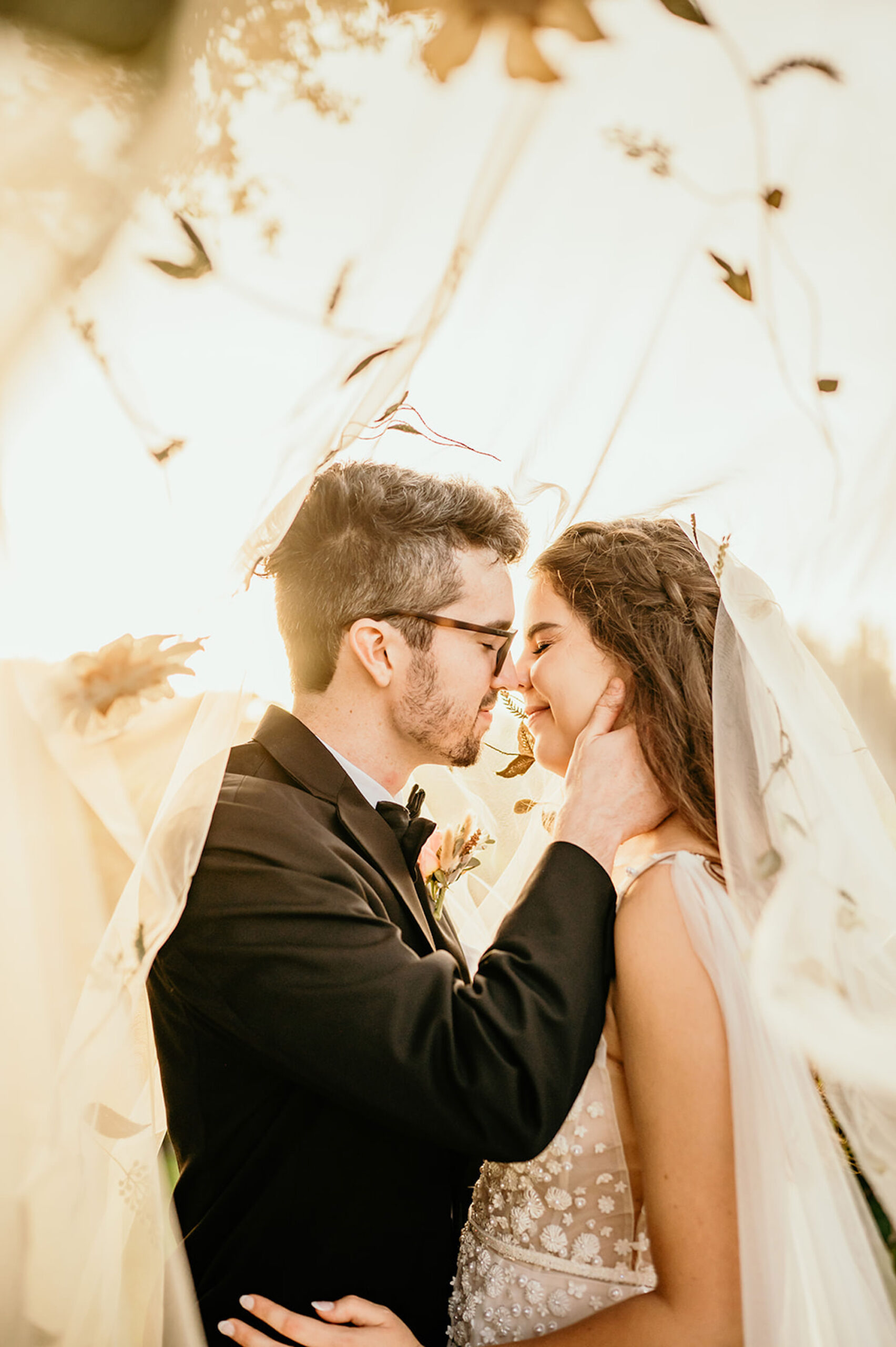 Romantic Bride and Groom Veil Wedding Portrait | Tampa Bay Planner Eventfull Weddings