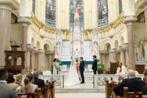 Traditional Tampa Bay Catholic Church Wedding Inspiration | Photographer Kristen Marie Photography | Downtown Tampa Venue Sacred Heart Catholic Church