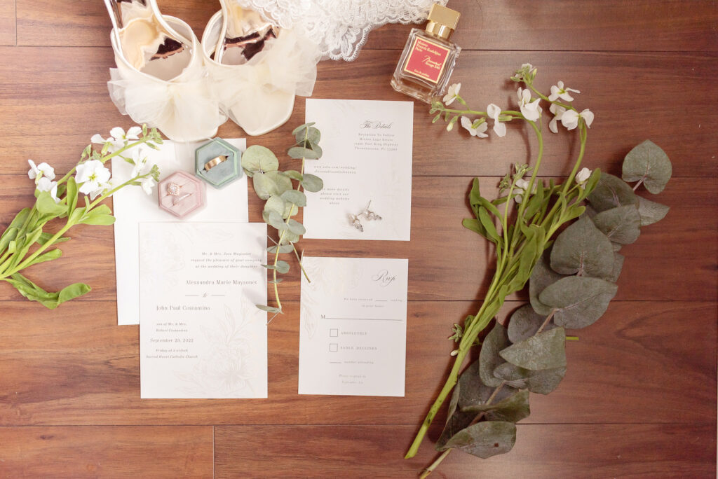 Simple Black and White Wedding Invitation Suite Ideas