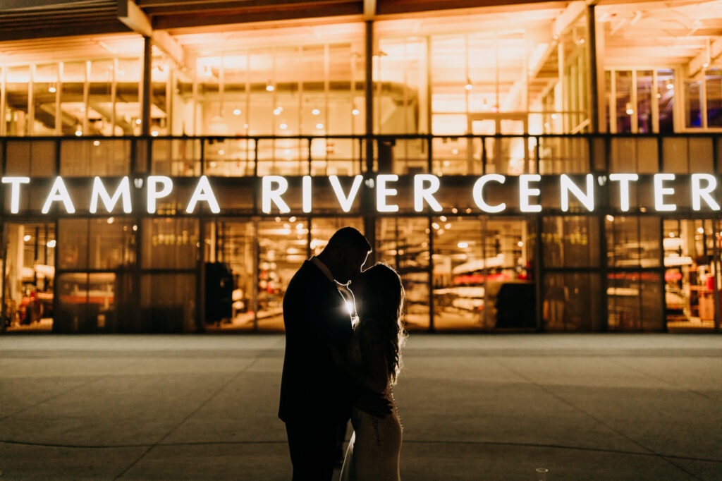 Tampa River Center Wedding Venue | Photographer Amber McWhorter Photography