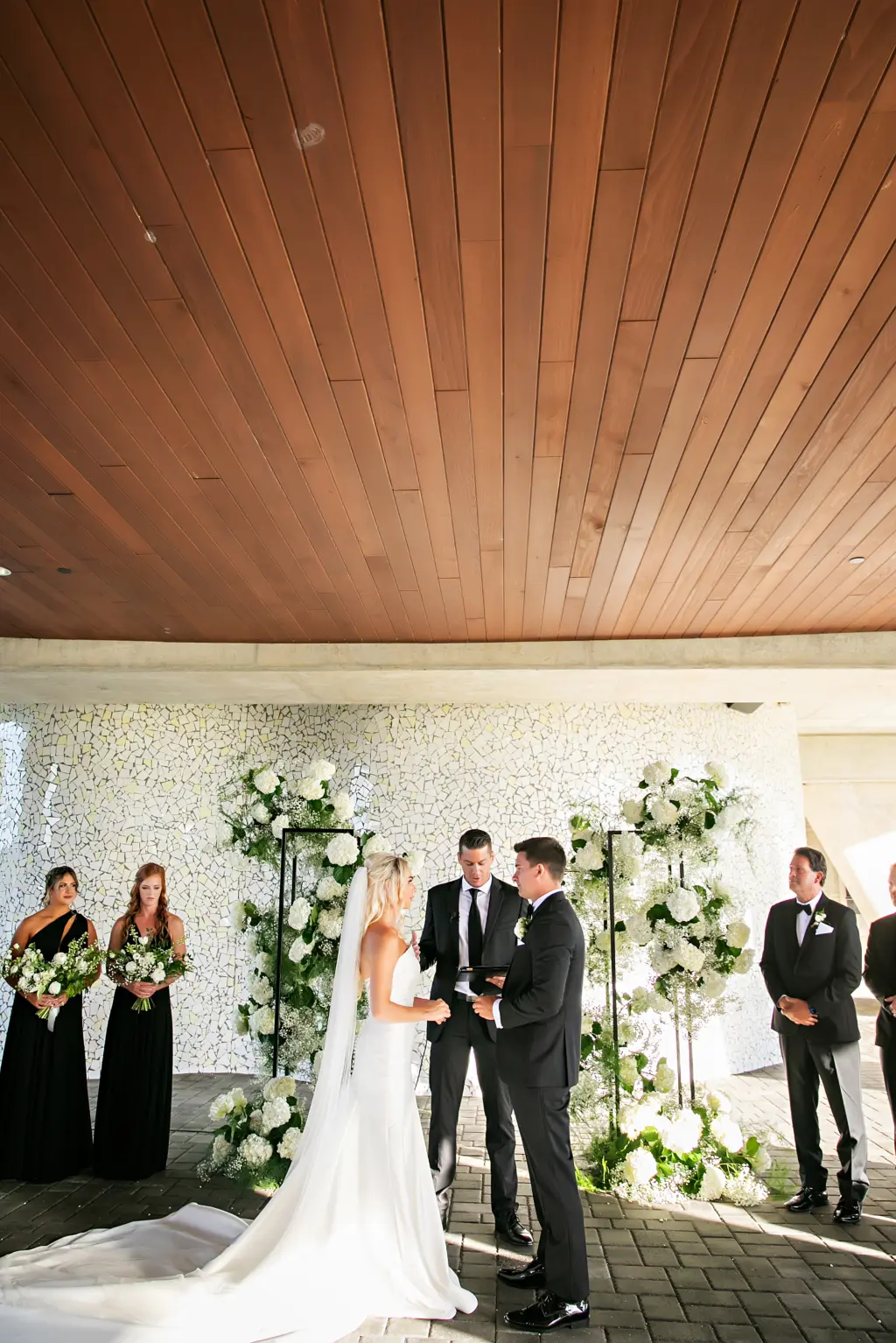 Bride and Groom Vow Exchange | Covered Outdoor Wedding Ceremony Inspiration | Tampa Bay Venue Streamsong Resort