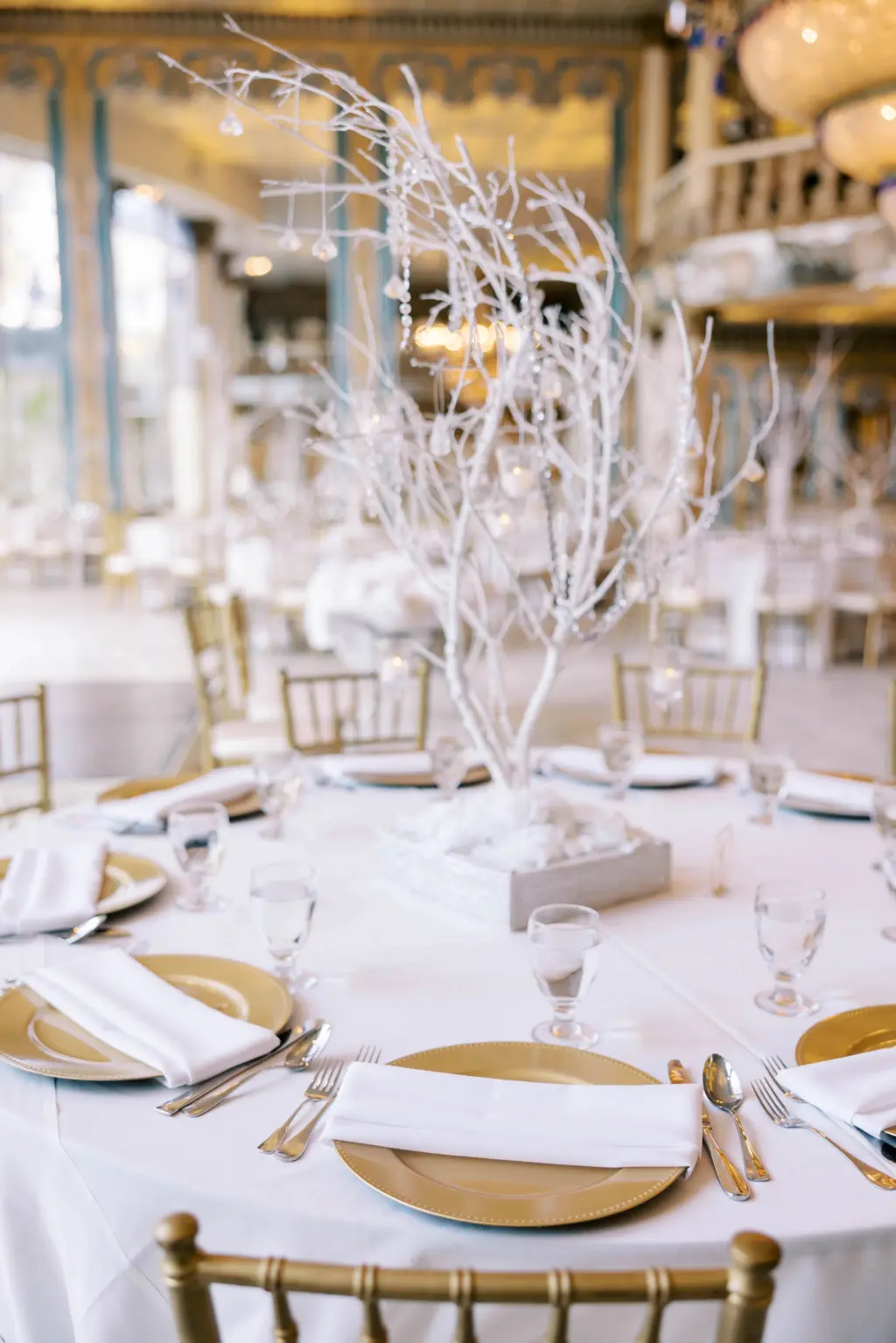 White Birchwood Tree Centerpiece Ideas | Tampa Bay Florist Lemon Drops Weddings & Events 