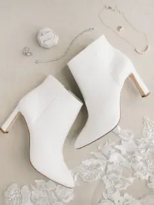 White Boots Wedding Shoe Ideas | Wedding Day Accessories