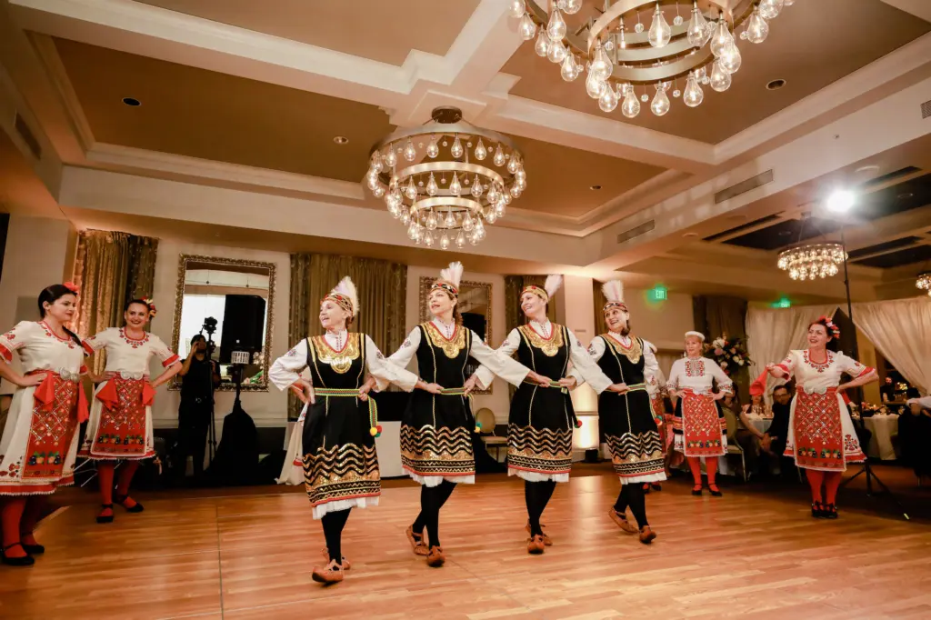 Wedding Dancers Bulgarian Folkore Group - Sharenitsa