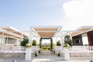 Rooftop Wedding Ceremony Ideas | Clear Chiavari Chairs | Tampa Bay Kate Ryan Event Rentals | Photographer Carrie Wildes Photography | Rooftop 220