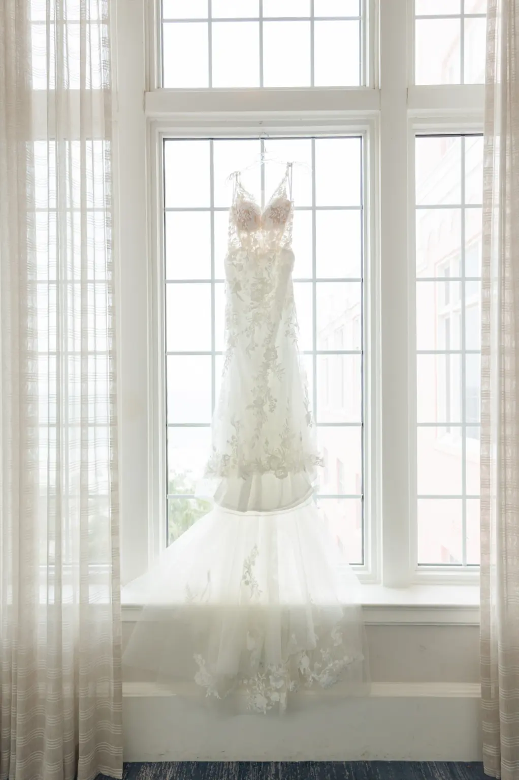 Enzoani Ramona White Sheer Lace Bodice Fit-and-flare Wedding Dress