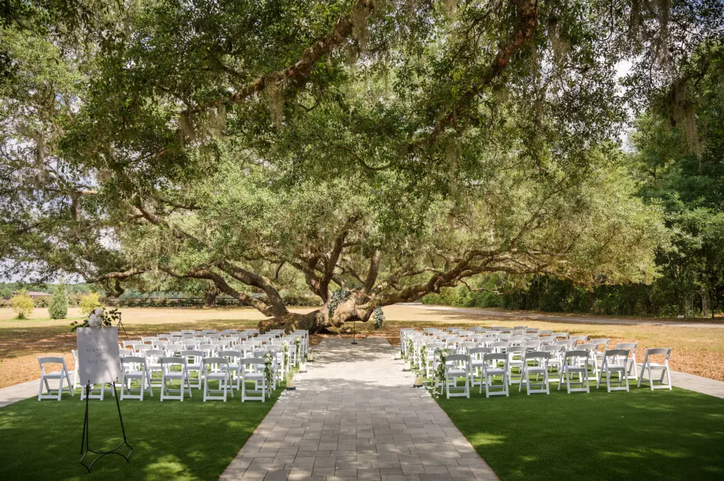 Ceremony Tree Inspiration for Elegant Outdoor Southern Inspired Wedding | Tampa Bay Event Venue Legacy Lane Weddings