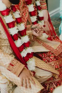 White Chrysanthemum and Red Rose Varmala Ideas | Indian Wedding Traditions