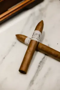 Custom Cigars | Wedding Guest Gift Favor Ideas