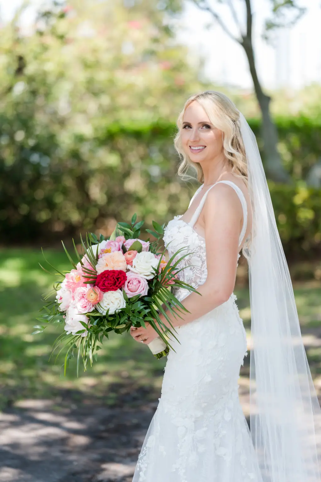 Bridal Wedding Hair and Makeup Ideas | Tampa Bay Artist Femme Akoi Bridal Studio | Photographer Amanda Zabrocki Photography