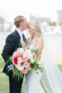 Bridal Wedding Bouquet with Pink, Orange, and White Roses and Hydrangeas, | Tampa Bay Photographer Amanda Zabrocki Photography | Planner EventFull Weddings