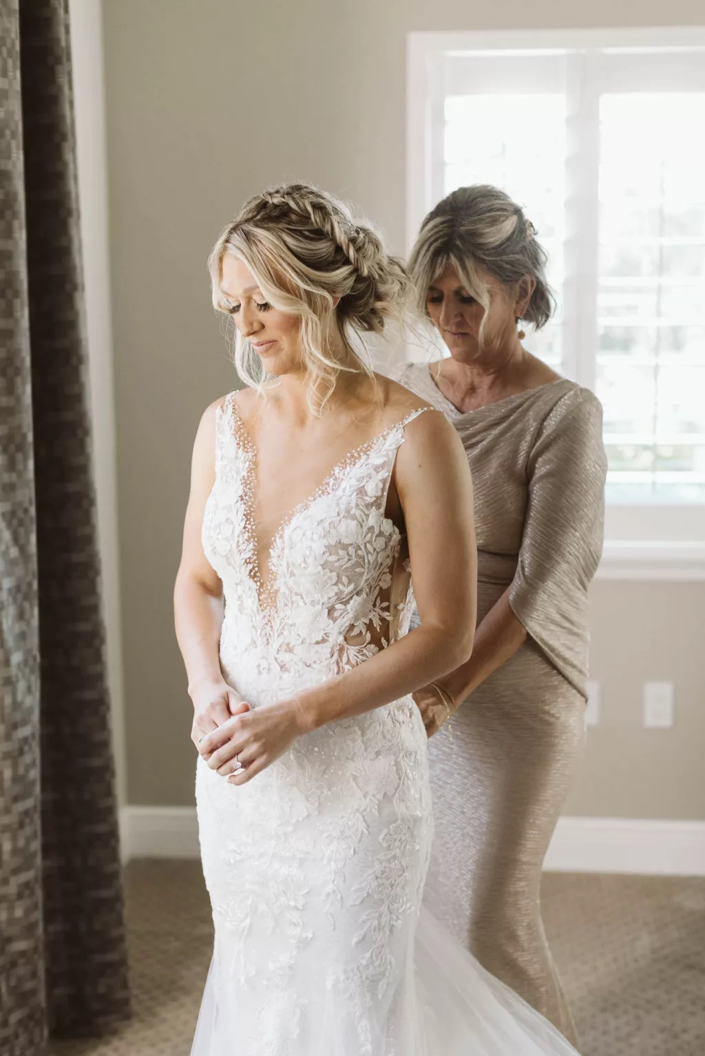 Bride Getting Ready Wedding Portrait | Elegant Fishtail Updo Hair and Makeup Inspiration | White Lace and Tulle Mermaid Wedding Dress Ideas