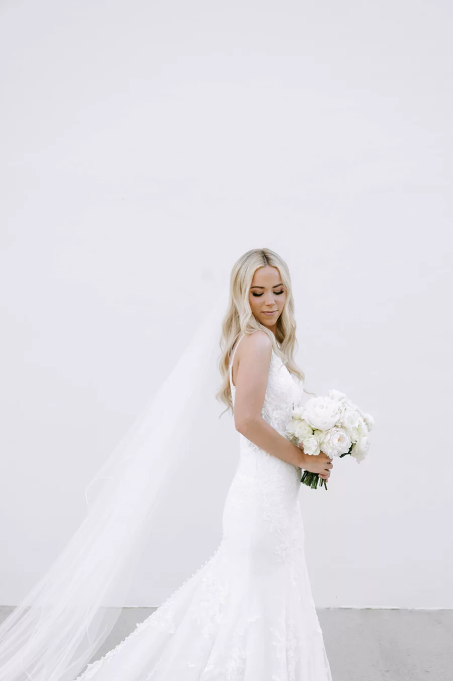 Bridal Glamour Portrait | White Rose and Peony Wedding Bouquet Inspiration | Tampa Bay Florist Bloom Shakalaka