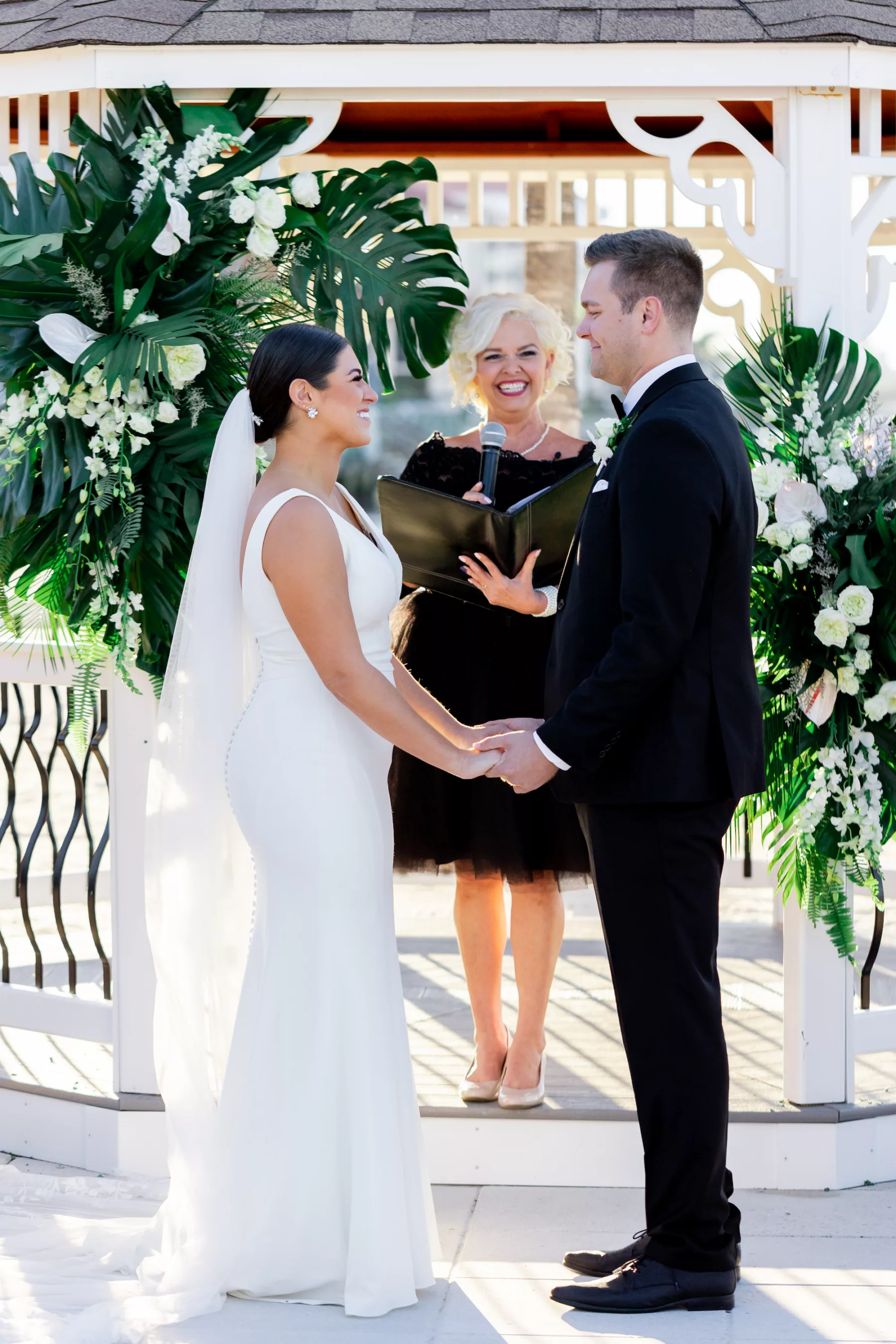 Bride and Groom Tropical Wedding Vow Exhange